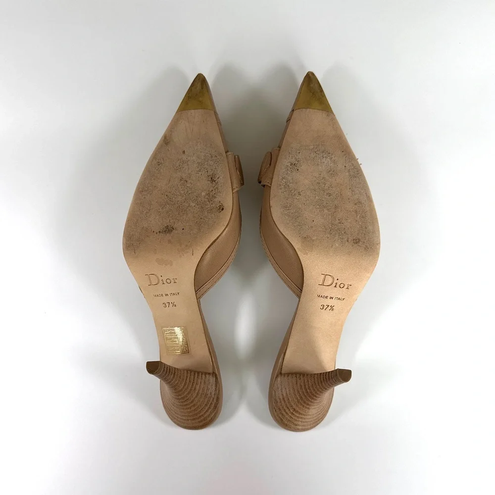 Vintage Dior tan leather pointed-toe mule heels with D buckle, size US 7 - Picture 6 of 8